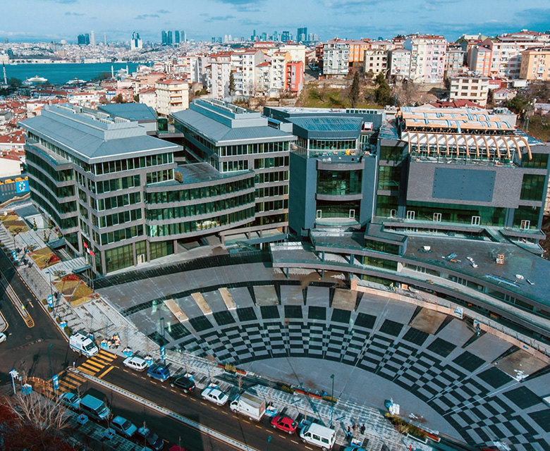 •	Üsküdar Belediyesi Çavuşdere Kongre Merkezi ve Belediye Hizmet Binası / İSTANBUL