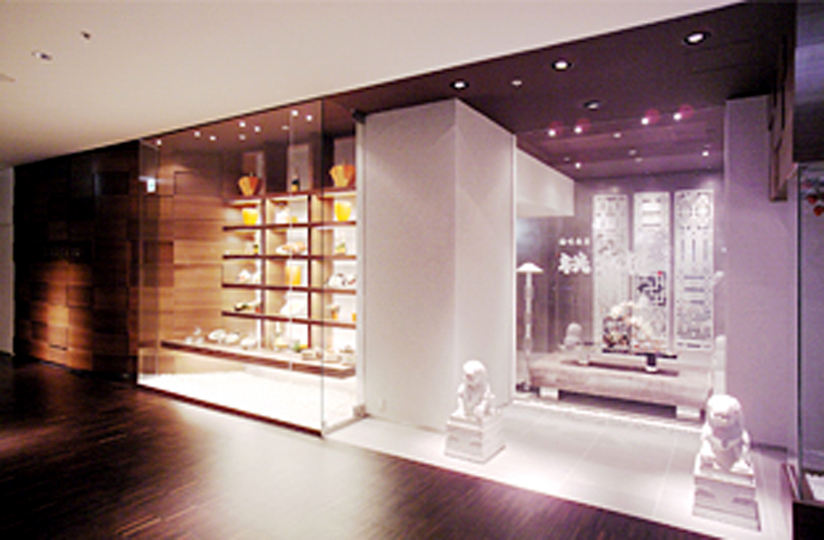 The Hilton Plaza West_Tokokuro