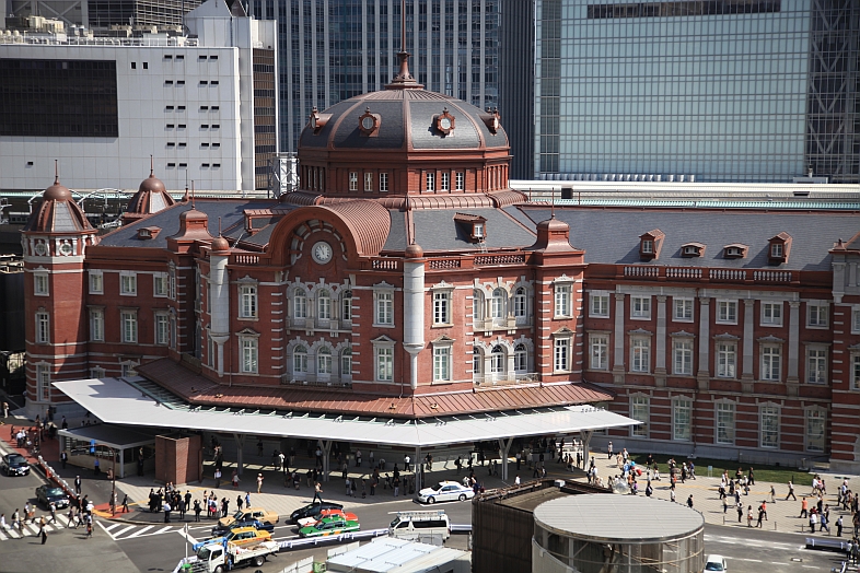Tokyo Train Station